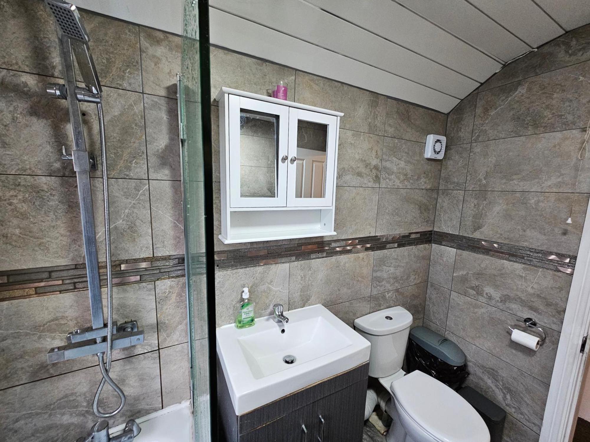 Monyhull Homestay - Near City Centre Kingsheath Nia Nec Bhx Birmingham Esterno foto