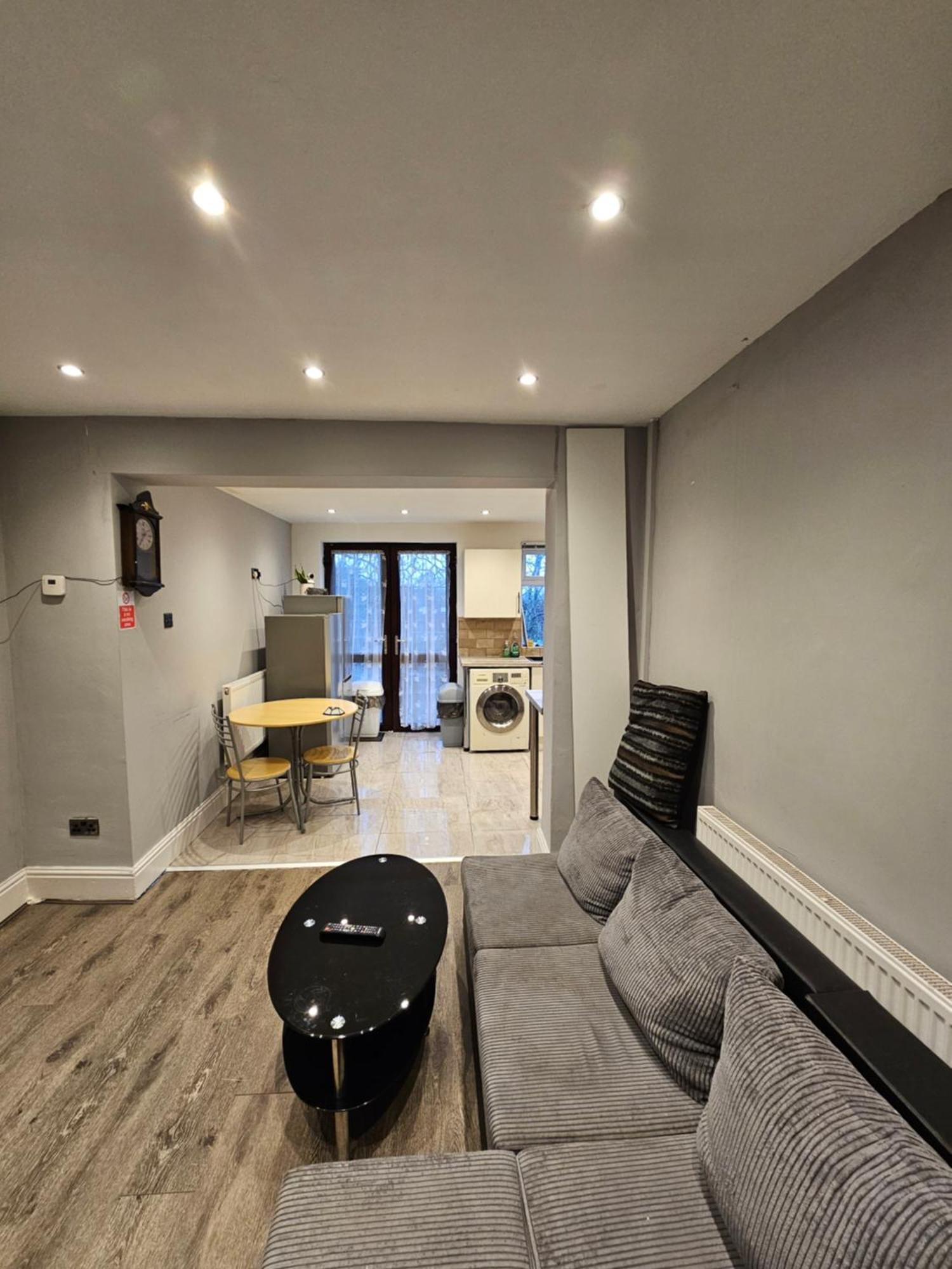 Monyhull Homestay - Near City Centre Kingsheath Nia Nec Bhx Birmingham Esterno foto