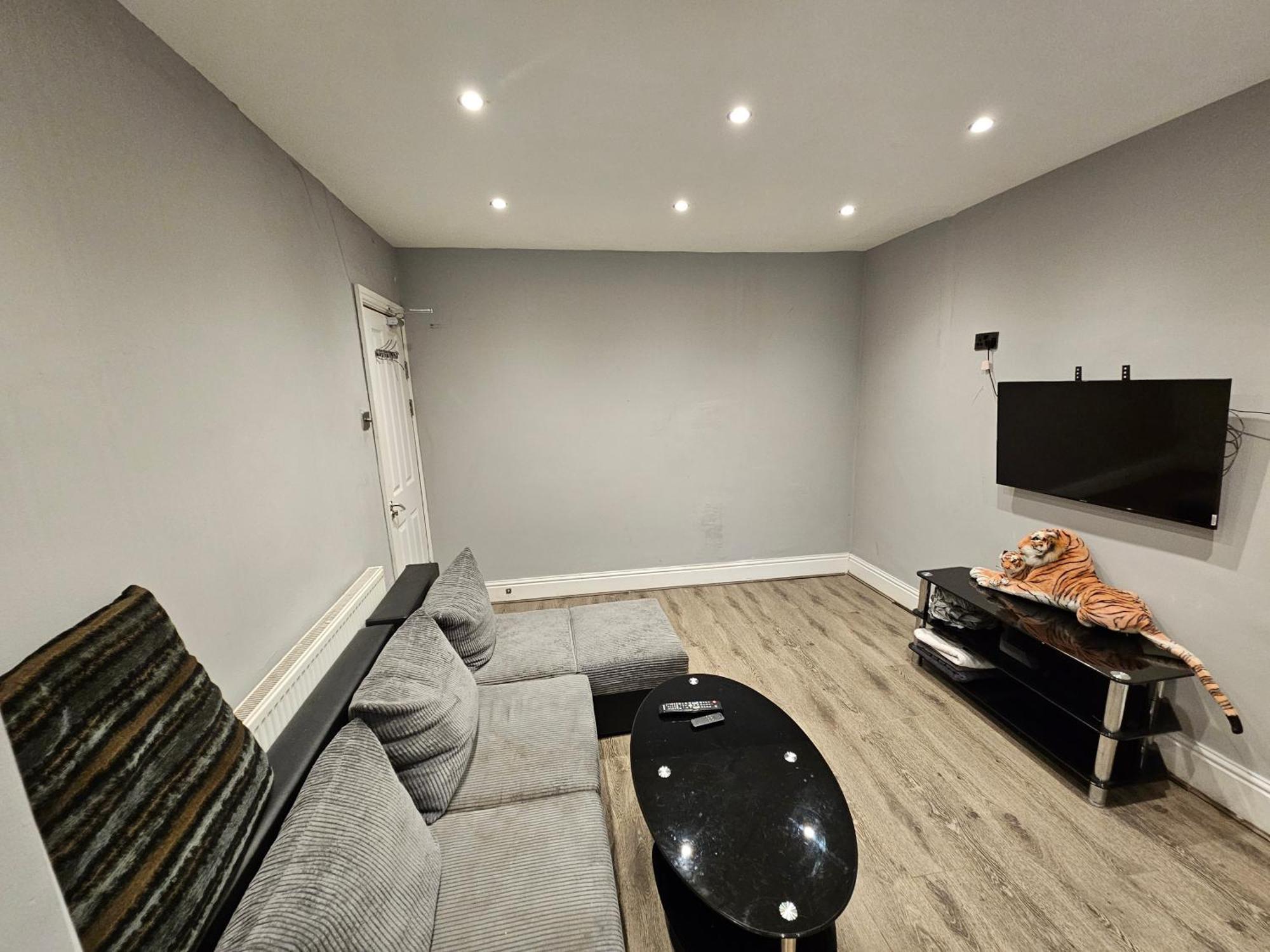Monyhull Homestay - Near City Centre Kingsheath Nia Nec Bhx Birmingham Esterno foto