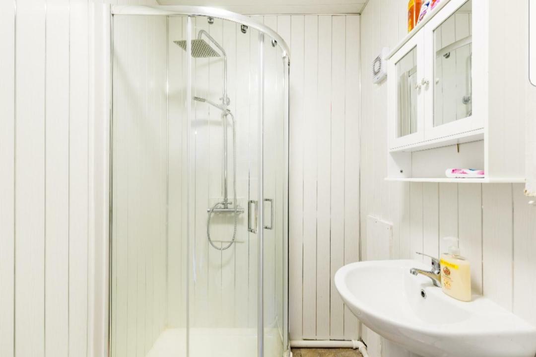 Monyhull Homestay - Near City Centre Kingsheath Nia Nec Bhx Birmingham Esterno foto