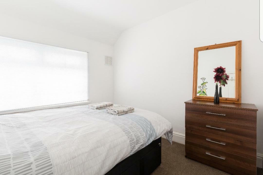 Monyhull Homestay - Near City Centre Kingsheath Nia Nec Bhx Birmingham Esterno foto